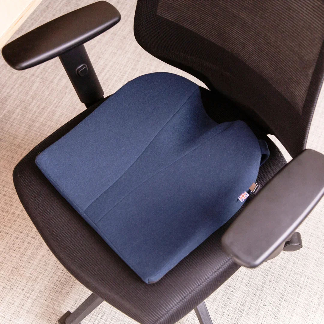 11° Degree Sitting Wedge (3¾") Coccyx Cut Out - Image 17