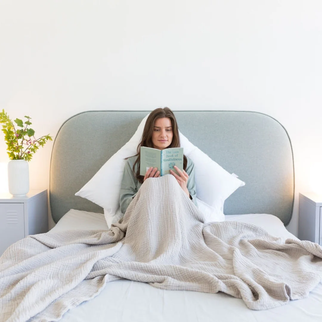 V-Shaped Pillow - Firm Orthopedic Support - Image 9